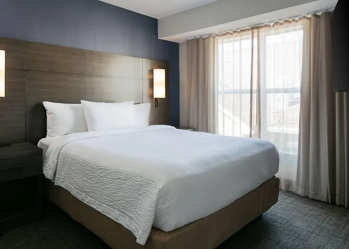 By Marriott South 3* Tulsa