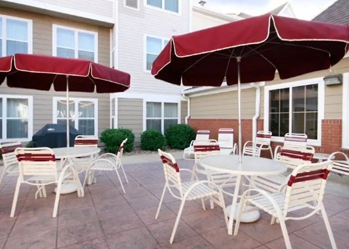 Hotel By Marriott South Tulsa